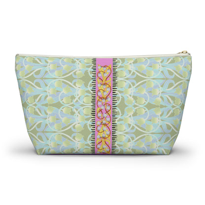 Liliana Travel Pouch in Frost