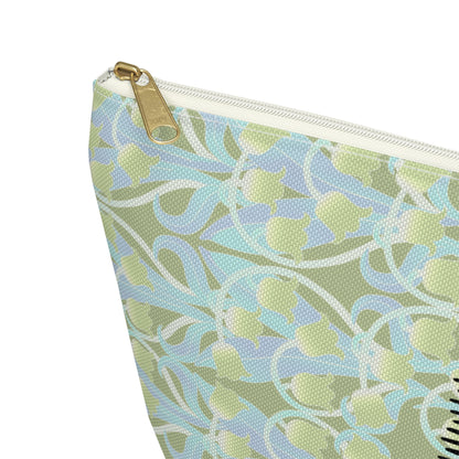 Liliana Travel Pouch in Frost