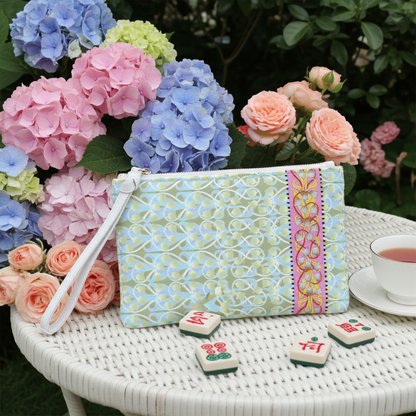 Liliana Mahjong Card Holder Clutch in Frost